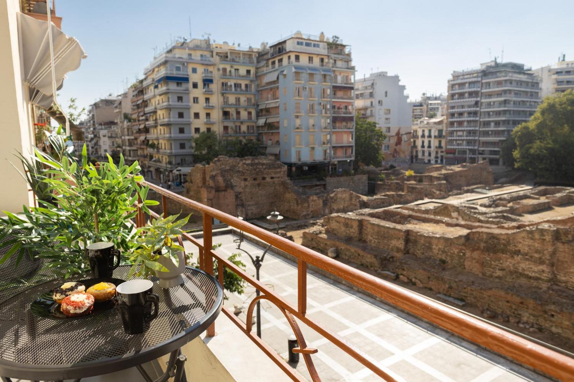 Starlights Wonderful View Apartments By Binobi! 塞萨洛尼基 外观 照片